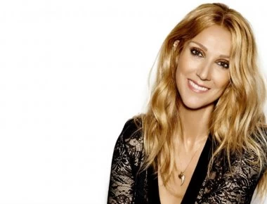 Η 51χρονη Σελίν Ντιόν εμφανίστηκε στους δρόμους του Παρισιού φορώντας μόνο ένα... κορμάκι! (φωτο)